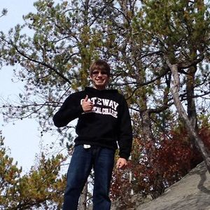 Meet your Posher, Derek